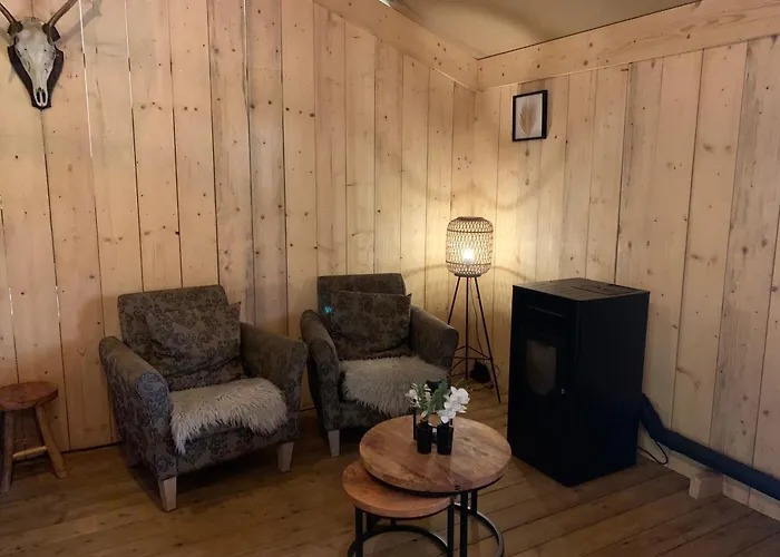 Veluwse Safari Tent خيمة فخمة أوتيرلو